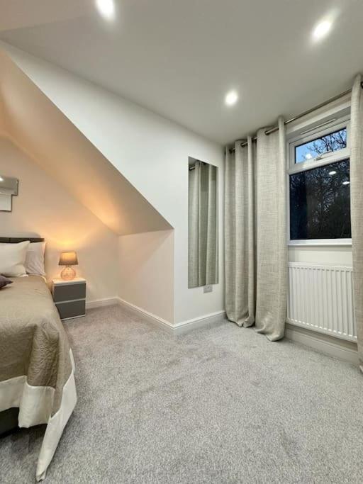 Comfort And Style ! Croydon