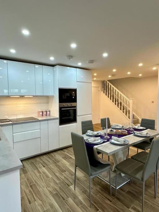 Comfort And Style ! Holiday home Croydon